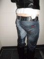 Nass in Jeans, Lederjacke und Reitstiefel